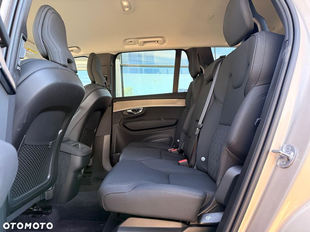 Volvo XC 90 - 28