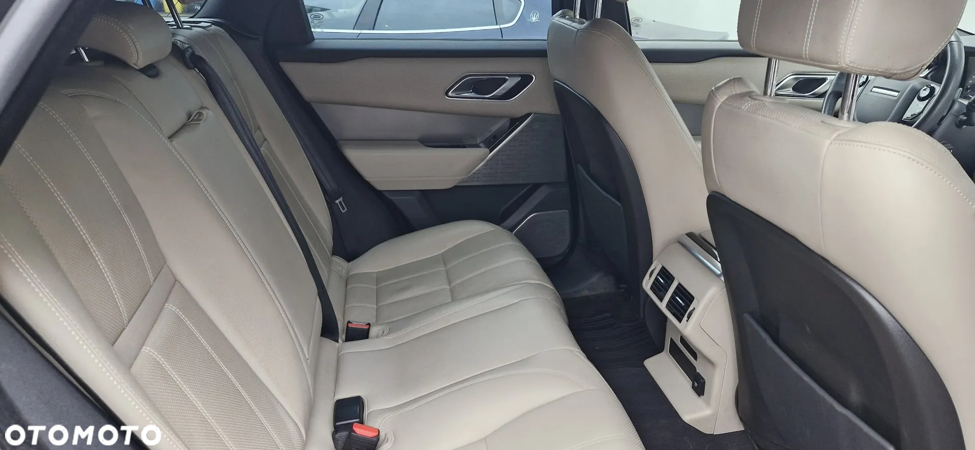 Land Rover Range Rover Velar 2.0 P250 SE - 25
