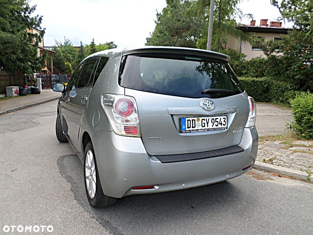 Toyota Verso 1.8 5-Sitzer Executive - 5