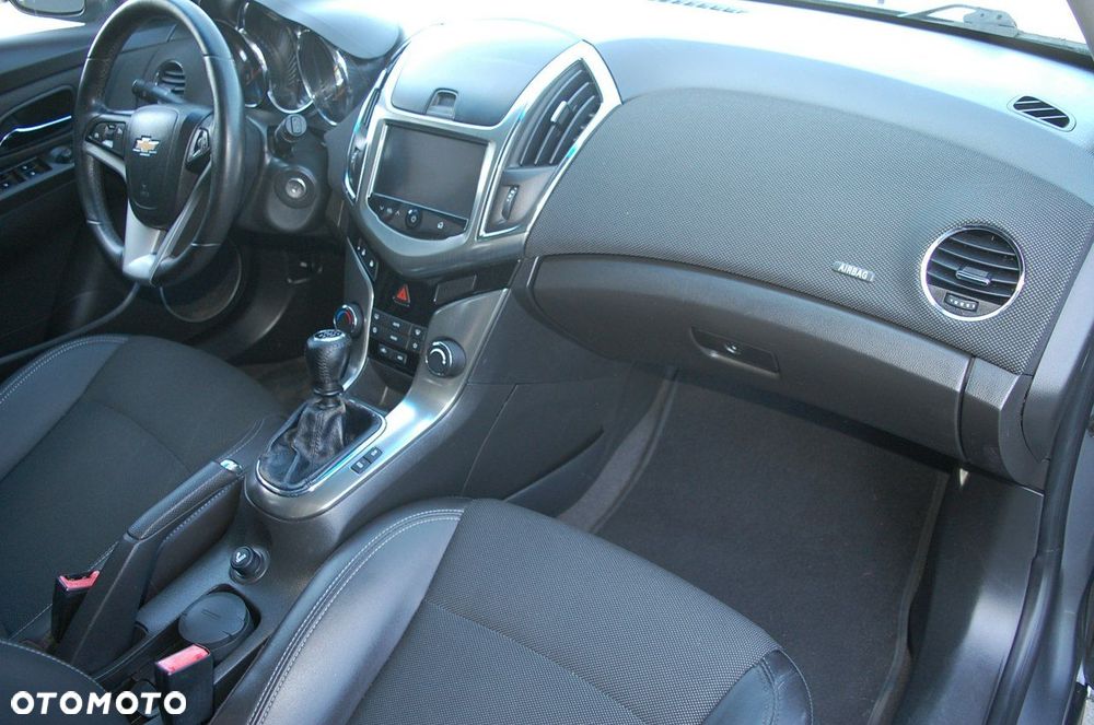 Chevrolet Cruze - 25