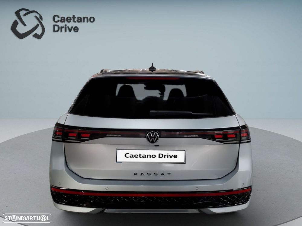 VW Passat Variant 1.5 TSI eHybrid R-Line DSG - 8