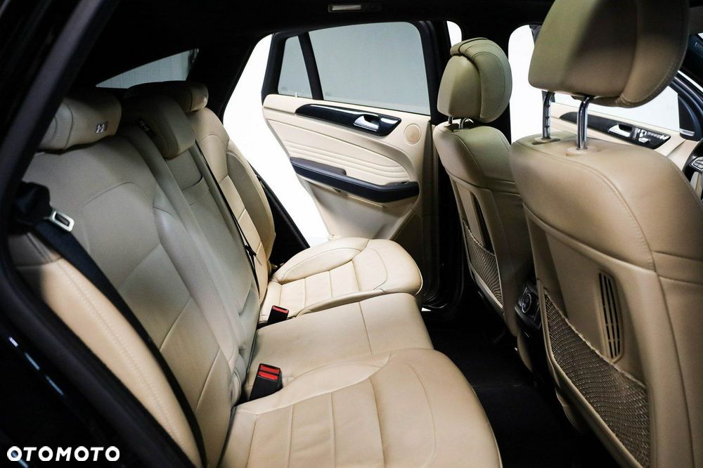 Mercedes-Benz GLE - 29