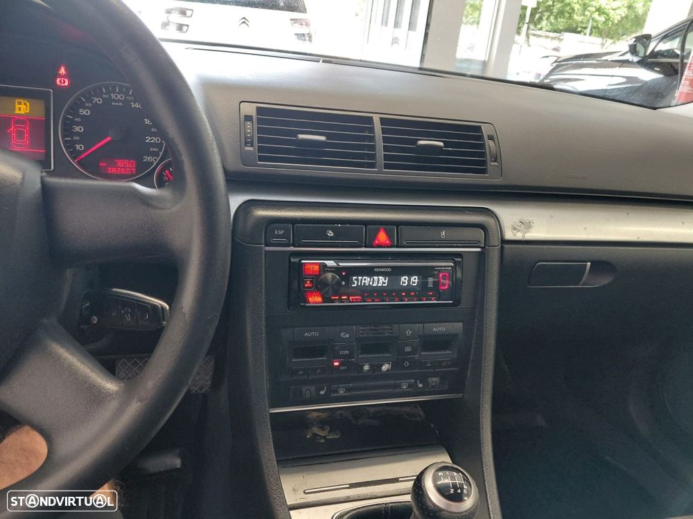 Audi A4 Avant 2.0 TDi - 24