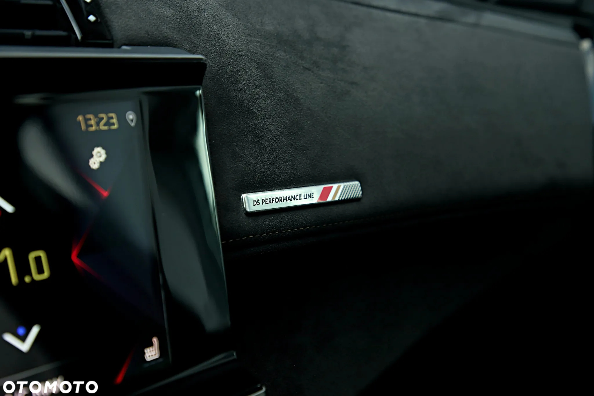 DS Automobiles DS 7 Crossback 1.6 PureTech Performance Line + - 33
