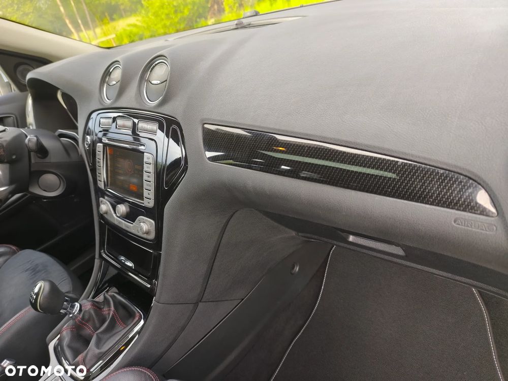 Ford Mondeo 2.2 TDCi Titanium S - 24