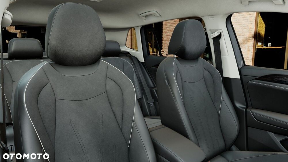 Volkswagen Tiguan - 12