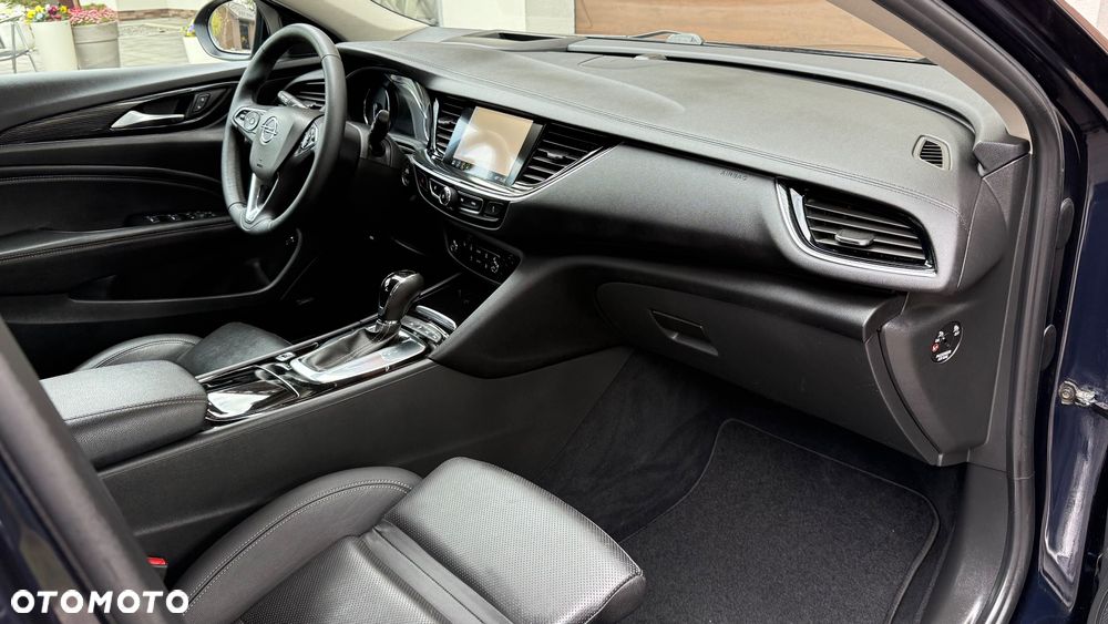Opel Insignia 2.0 Automatik Business Edition - 35