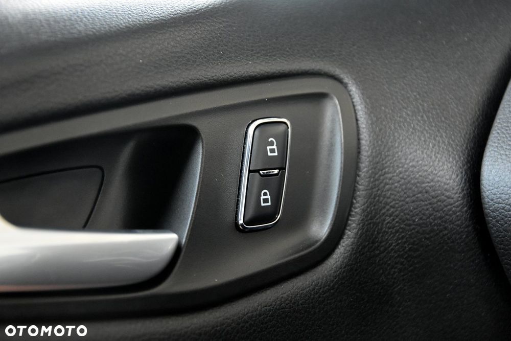 Ford Kuga 2.0 TDCi 4x2 Titanium - 39