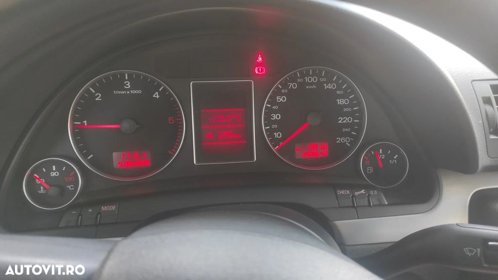 Audi A4 Limuzina 2.0 TDI - 3