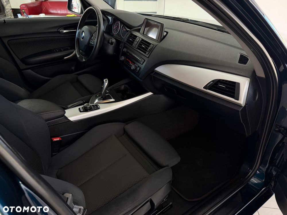 BMW Seria 1 116i - 27