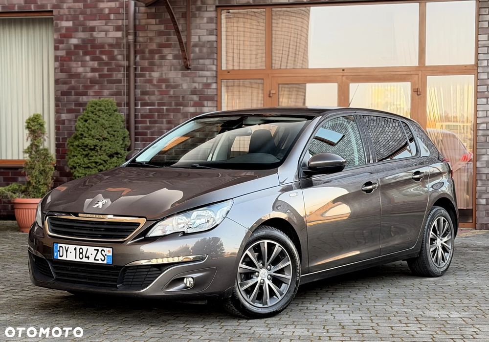 Peugeot 308 1.2 PureTech GPF Allure S&S - 9