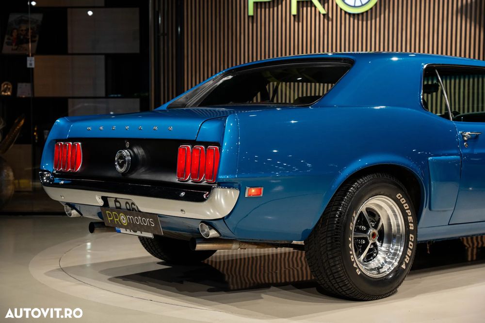 Ford Mustang - 17
