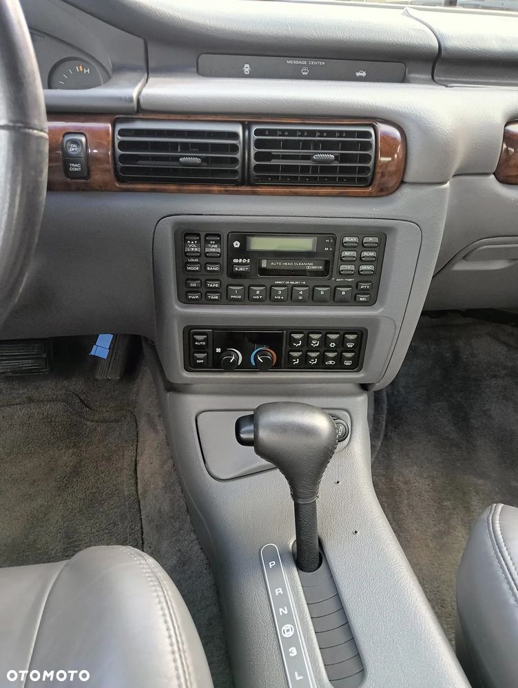 Chrysler Vision 3.5L - 19