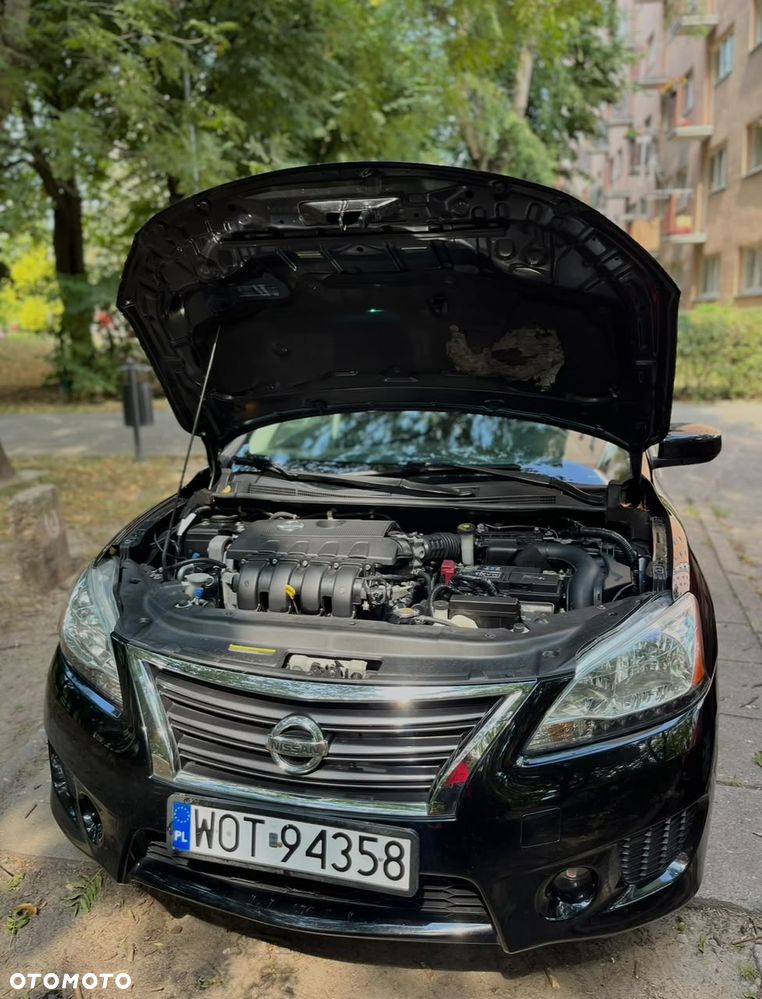 Nissan Sentra 2.0 - 9