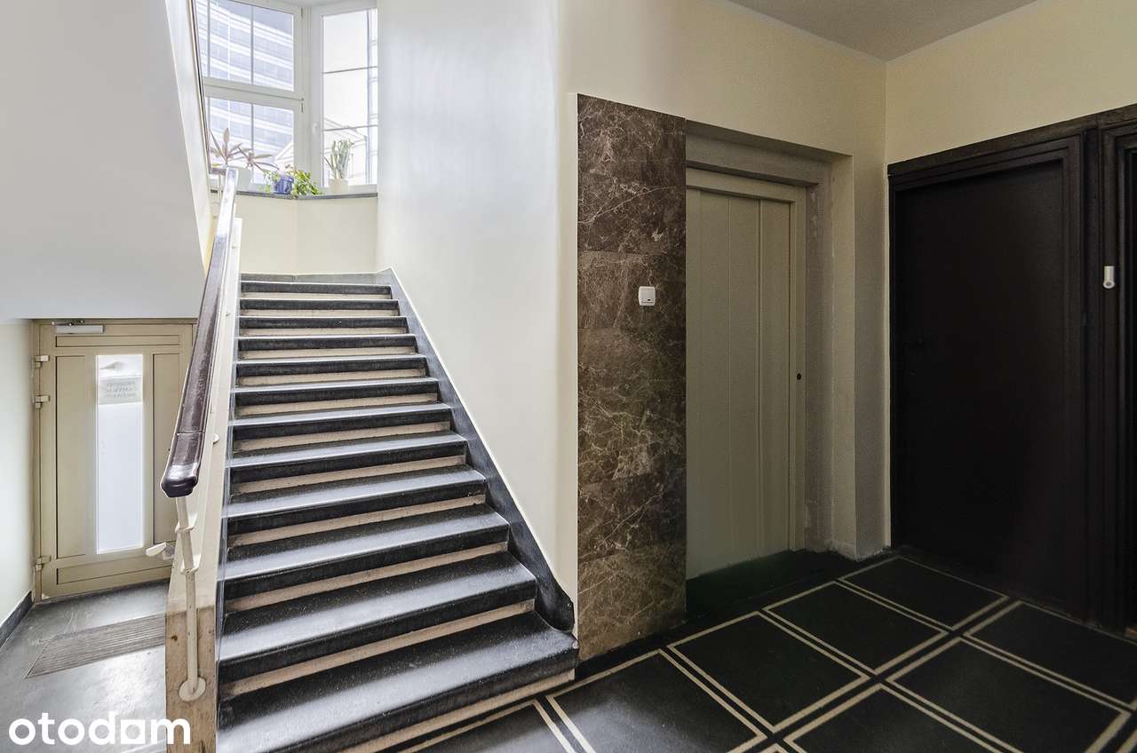 Piękny apartament w przedwojennej kamienicy blisko Pola Mokotowskiego