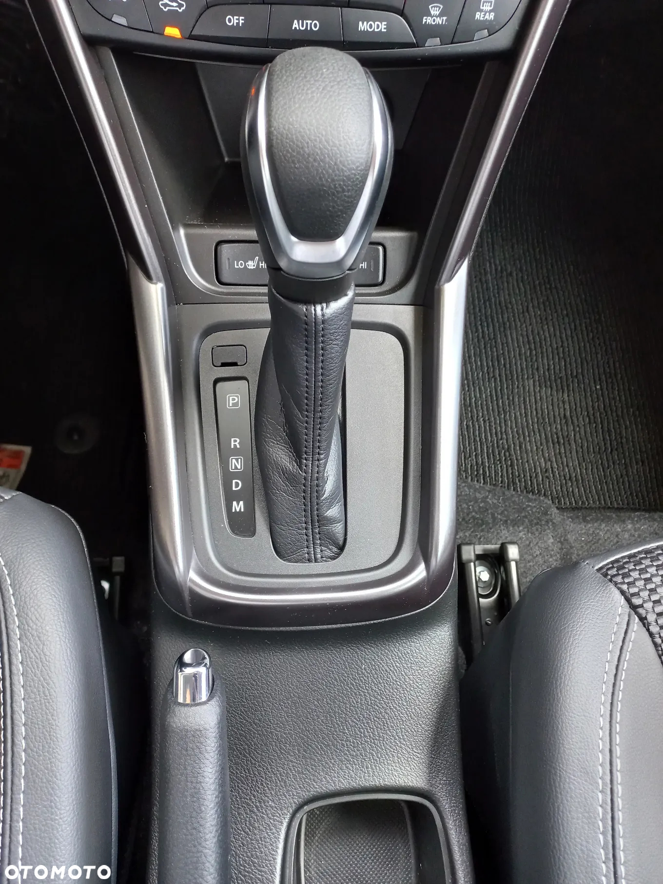 Suzuki SX4 S-Cross 1.5 DualJet Hybrid Elegance SP AGS - 16
