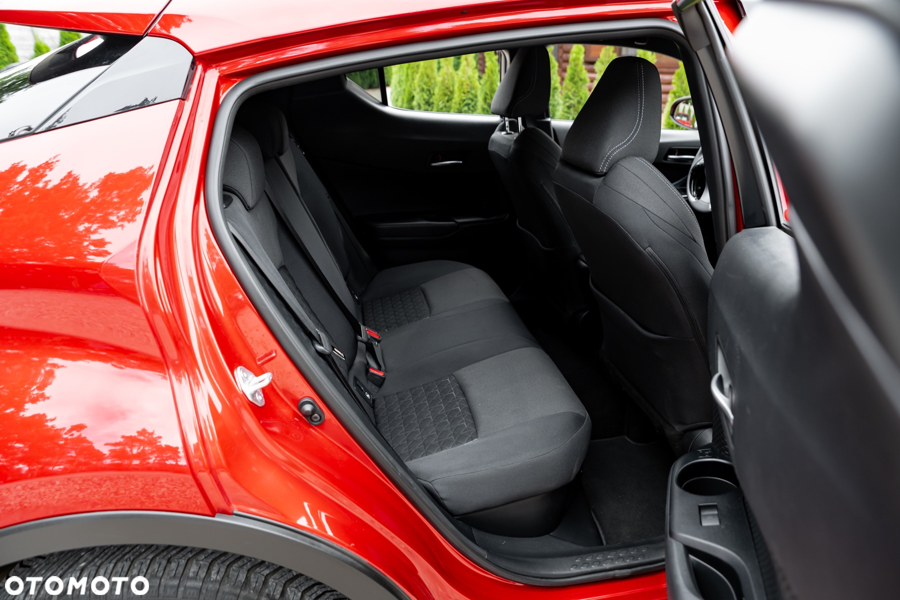 Toyota C-HR 1.8 Hybrid Team Deutschland - 21