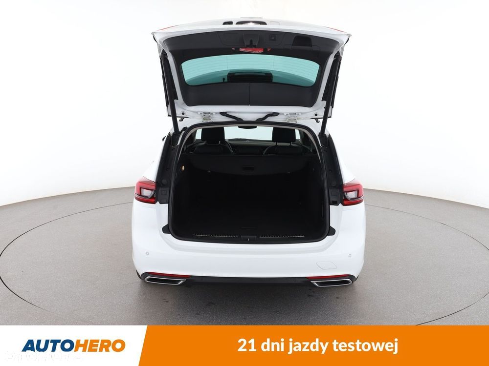 Opel Insignia - 16