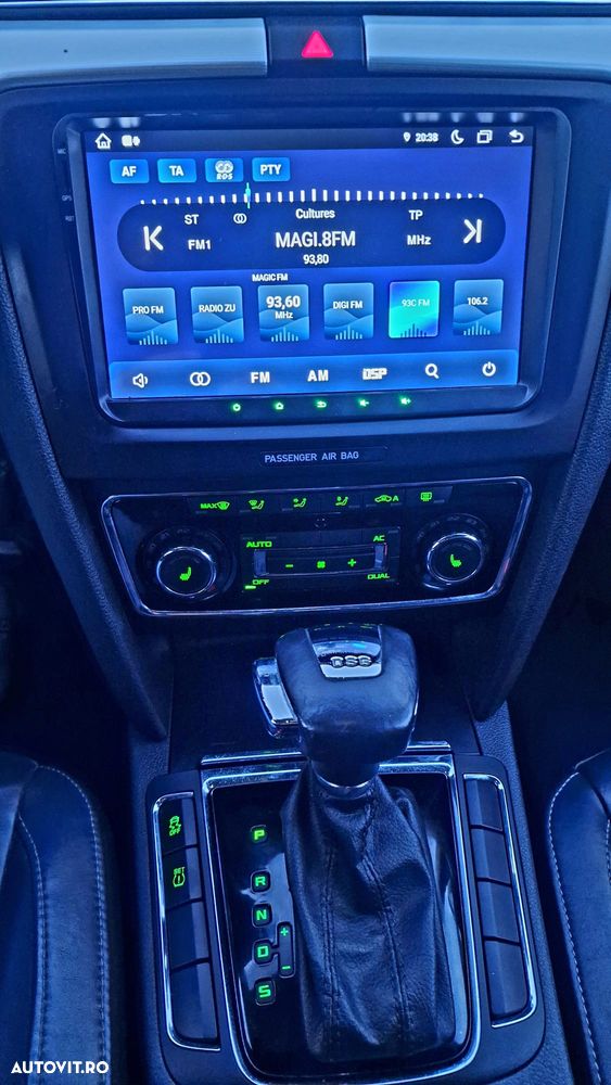 Skoda Superb 2.0 TDI DSG Elegance - 14