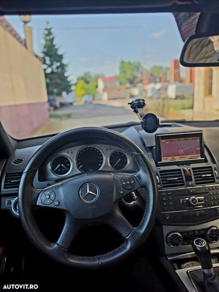 Mercedes-Benz C 220 CDI - 11