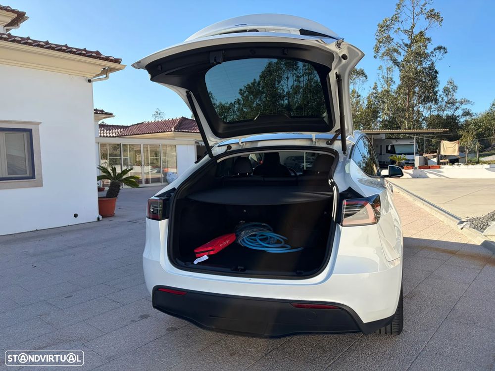 Tesla Model Y Standard - 8
