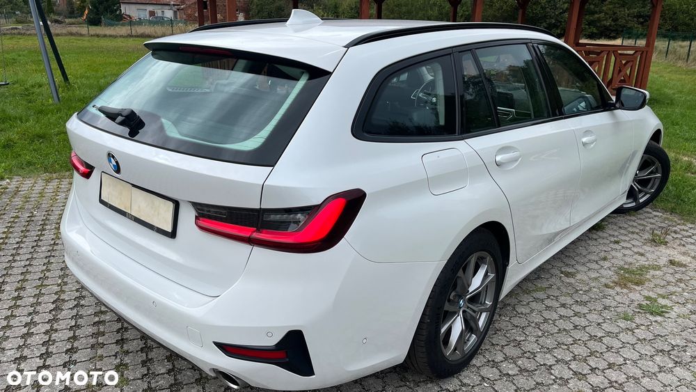 BMW Seria 3 320d Sport Line sport - 8