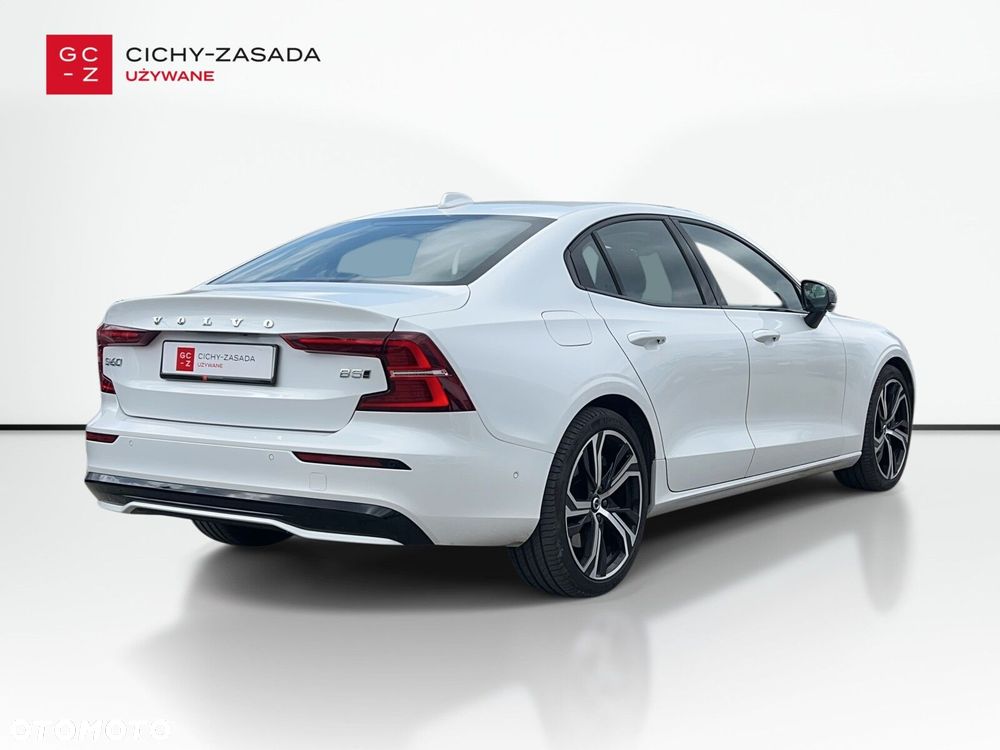 Volvo S60 B5 B AWD Ultimate Dark - 5