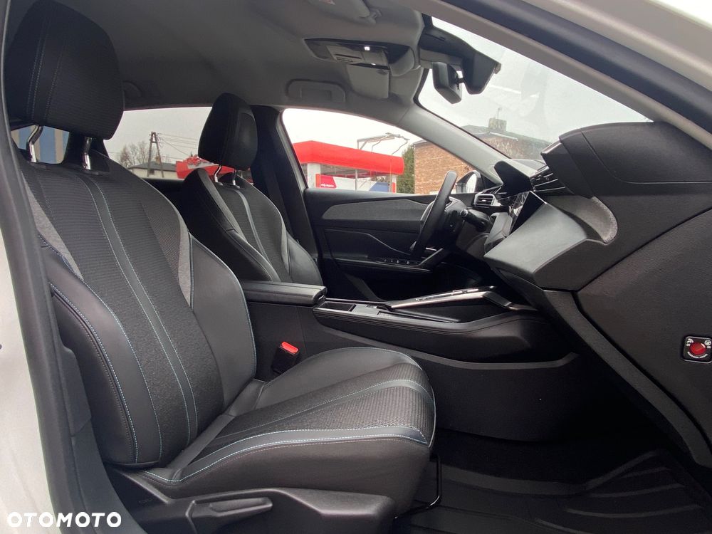 Peugeot 308 BlueHDi 130 EAT8 Allure Pack - 11