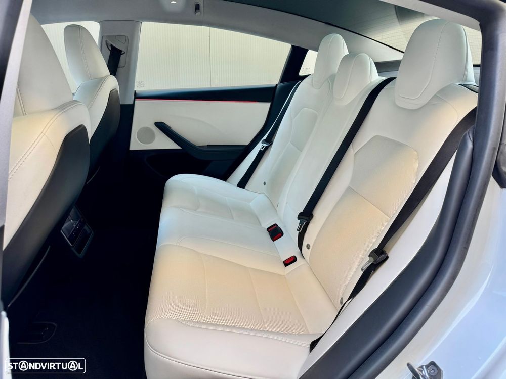 Tesla Model 3 Tração Traseira Premium - 26