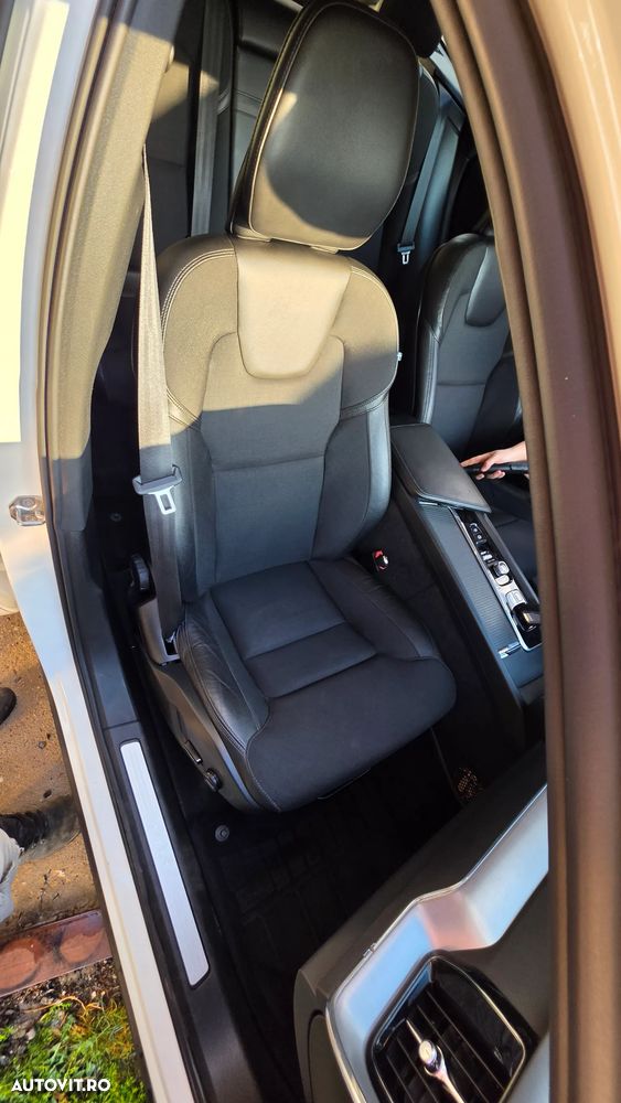 Volvo XC 60 B4 D AWD Geartronic Momentum - 8