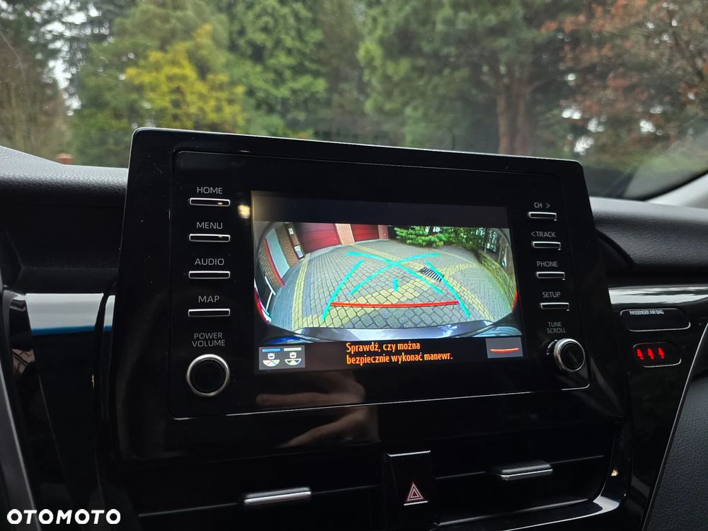 Toyota Camry 2.5 Hybrid Comfort CVT - 26