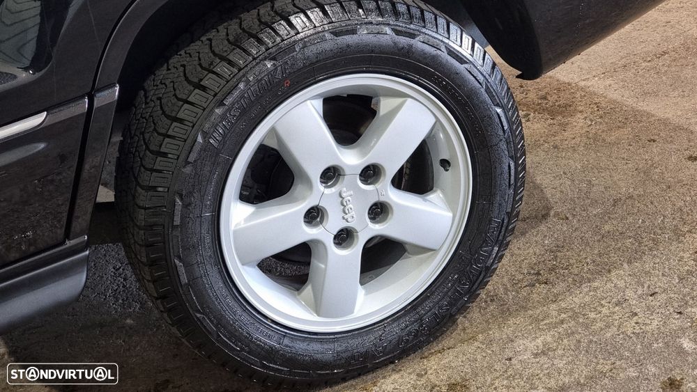 Jeep Grand Cherokee 2.7 CRD Overland - 22