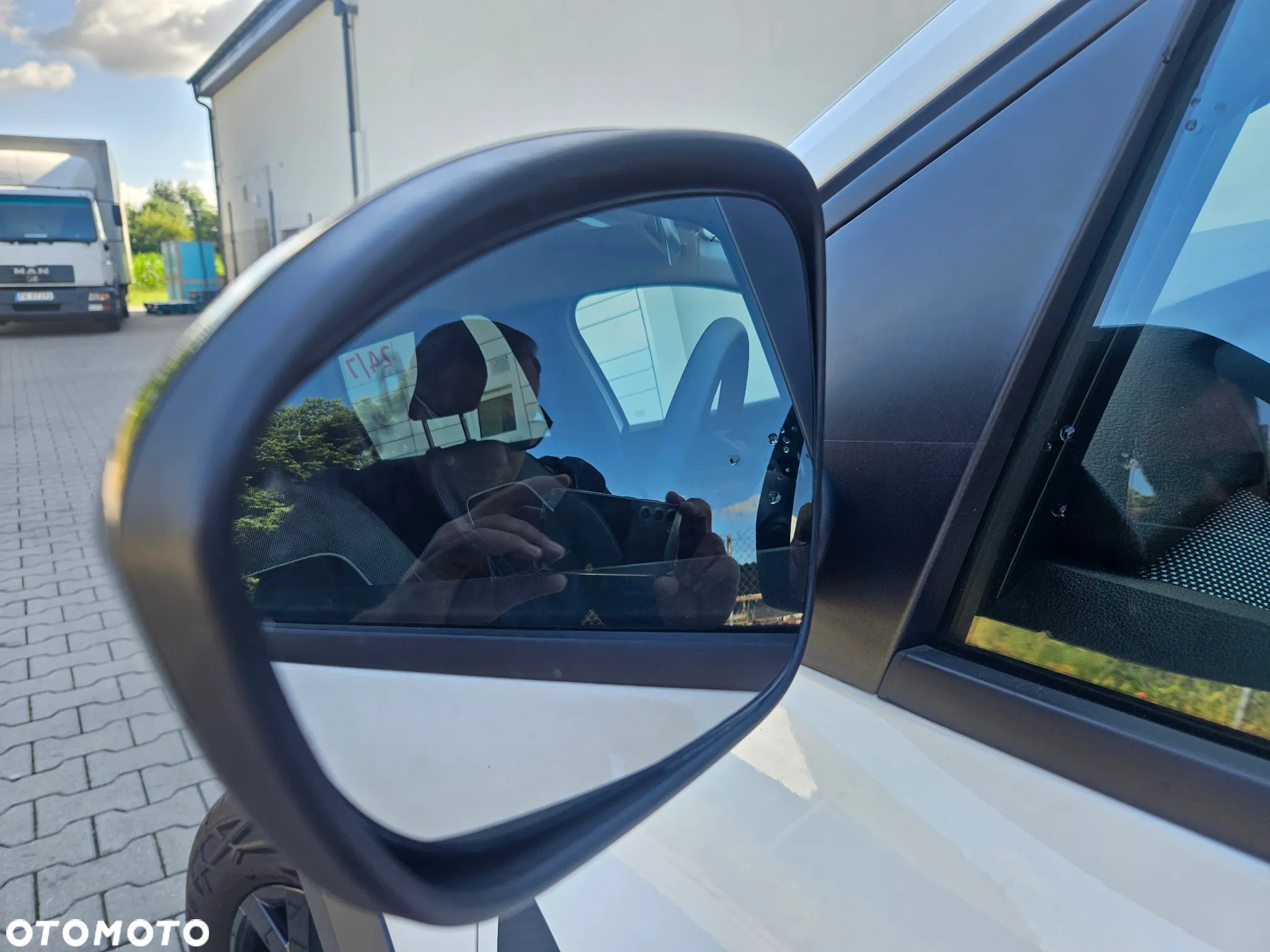 Dacia Jogger 1.0 TCe Extreme 7os - 32