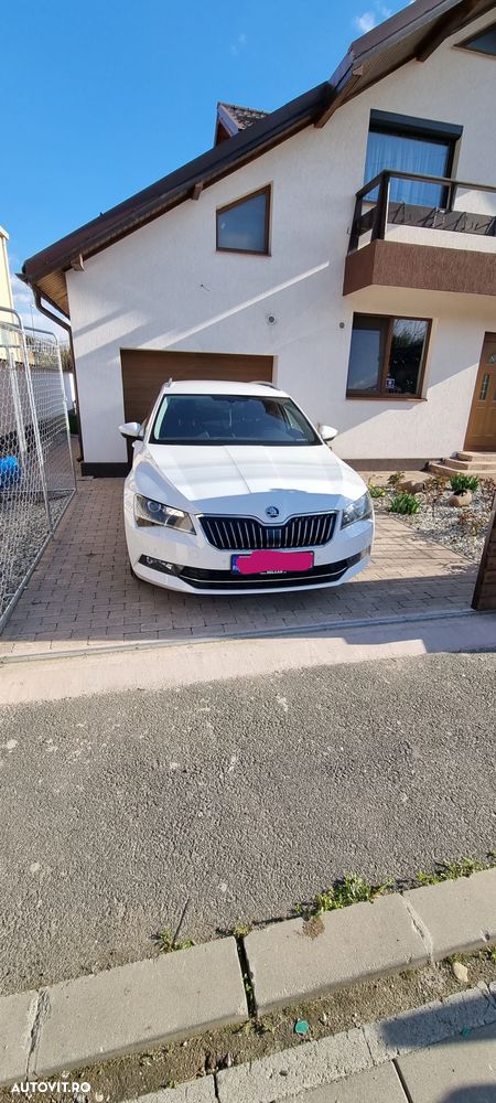 Skoda Superb 2.0 TDI DSG 4X4 Style - 6