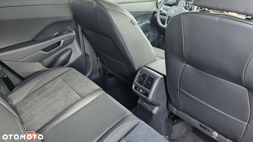 Volkswagen T-Roc - 21