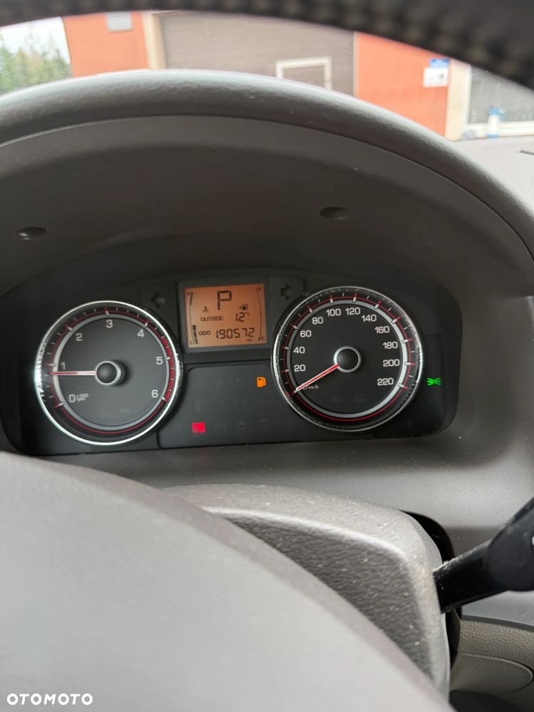 SsangYong/KGM Korando 2.0 E-XDi DPF 2WD Automatik Quartz - 15