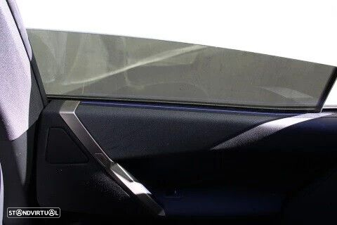 Mercedes-Benz E 220 d Avantgarde - 27