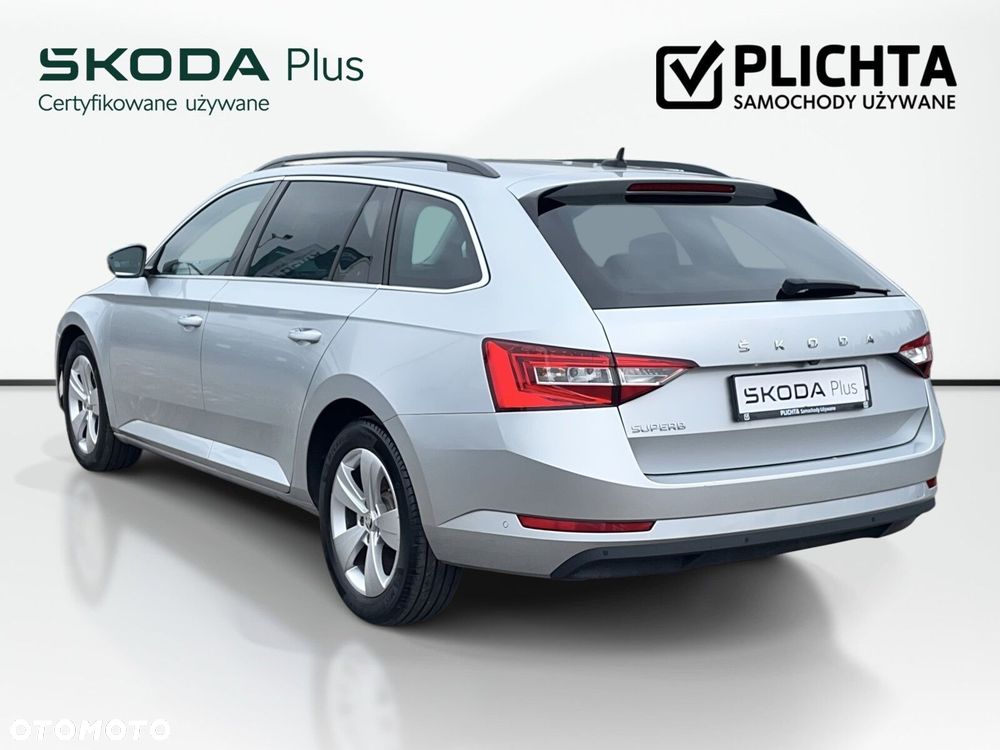 Skoda Superb 2.0 TDI SCR Ambition DSG - 8