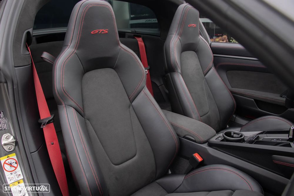 Porsche 911 (992) Targa 4 GTS PDK - 46