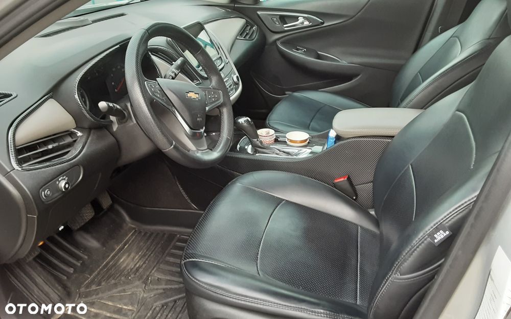 Chevrolet Malibu - 4
