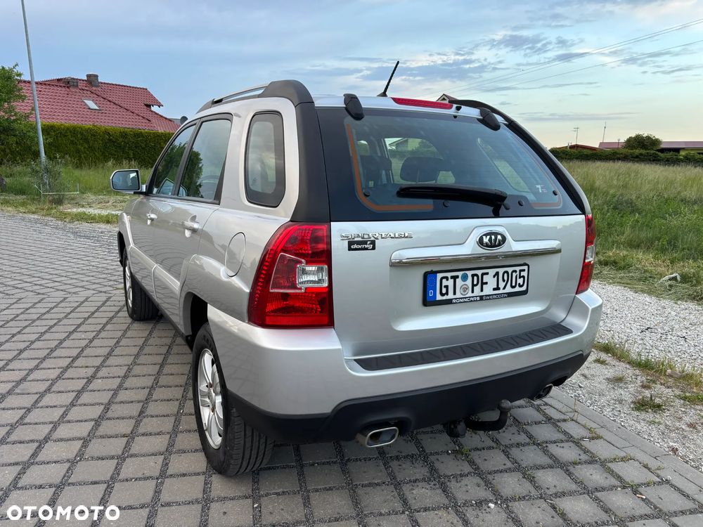 Kia Sportage 2.0 Freedom + - 4