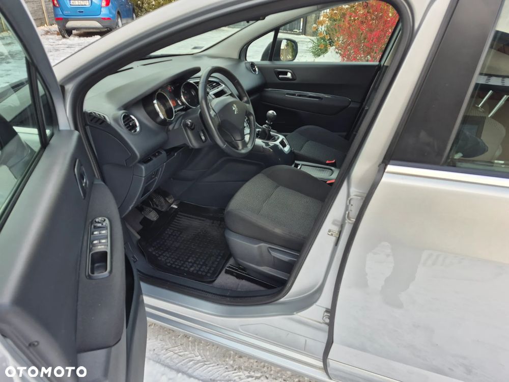 Peugeot 5008 HDI 150 Active - 8