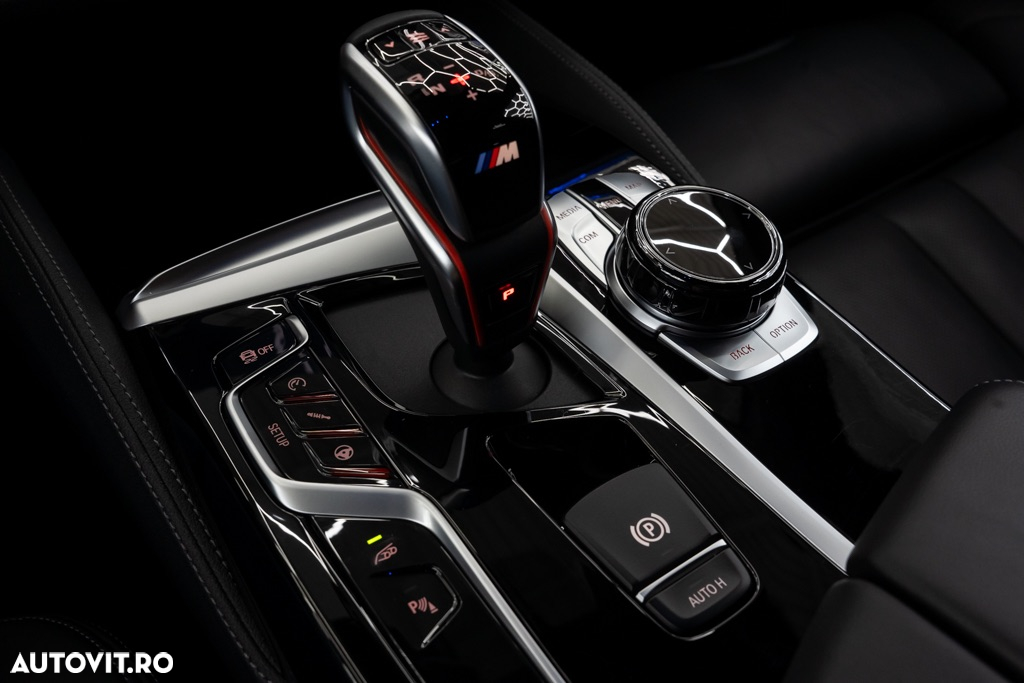 BMW M5 AT - 35