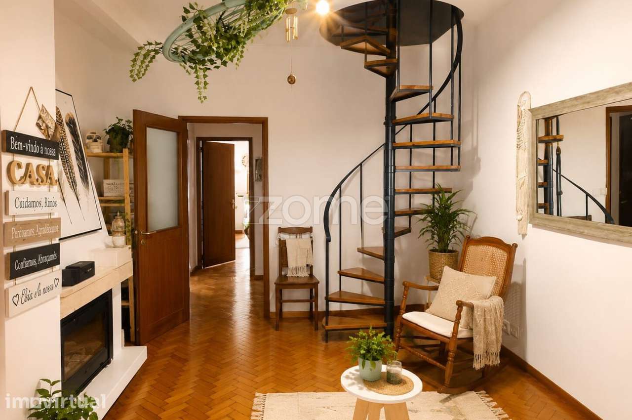 Apartamento t1 à venda na Rua do Padre José Pacheco do Monte - Grande imagem: 3/12