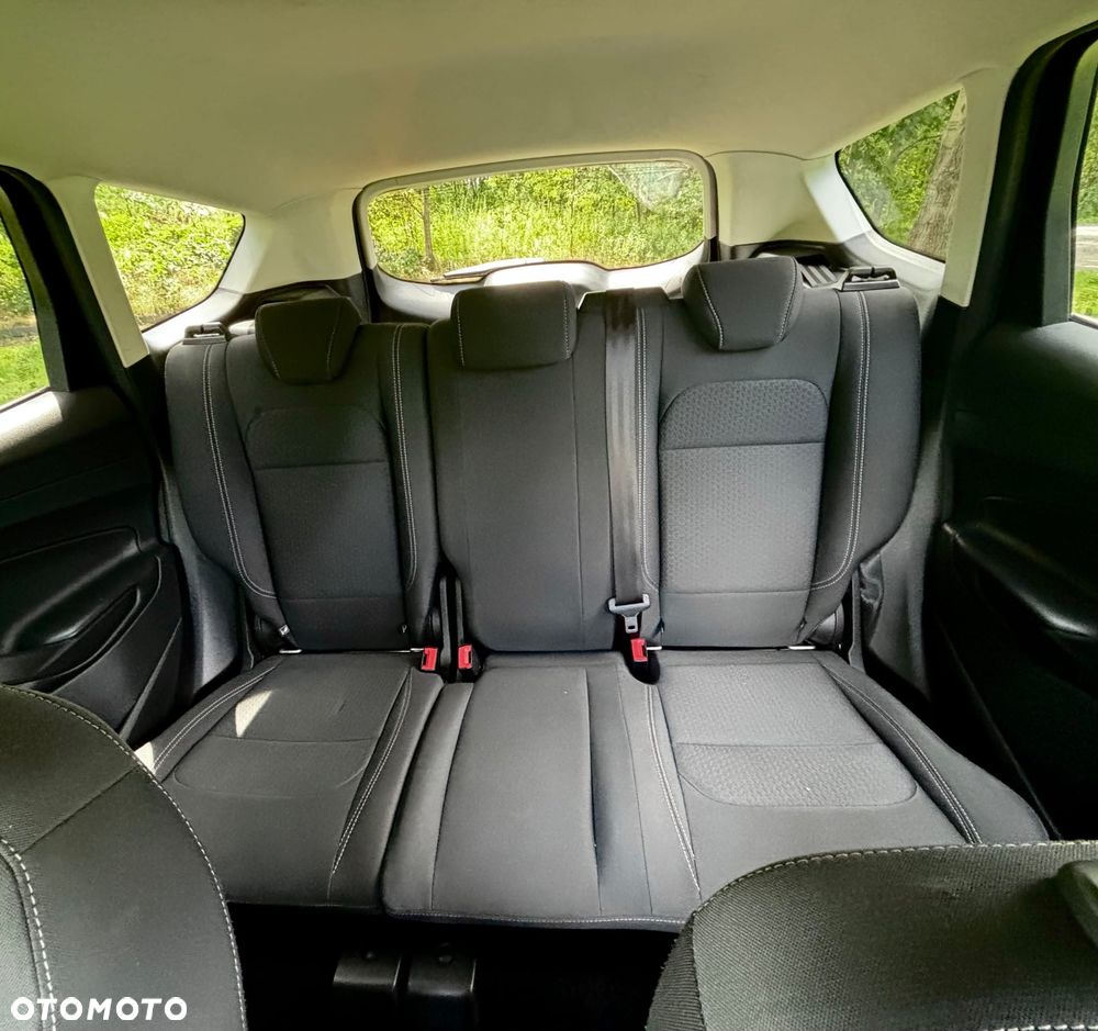 Ford Kuga 2.0 TDCi FWD Titanium - 9
