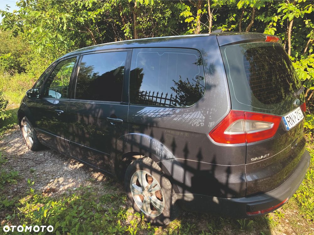 Ford Galaxy 1.8 TDCi Ambiente - 6