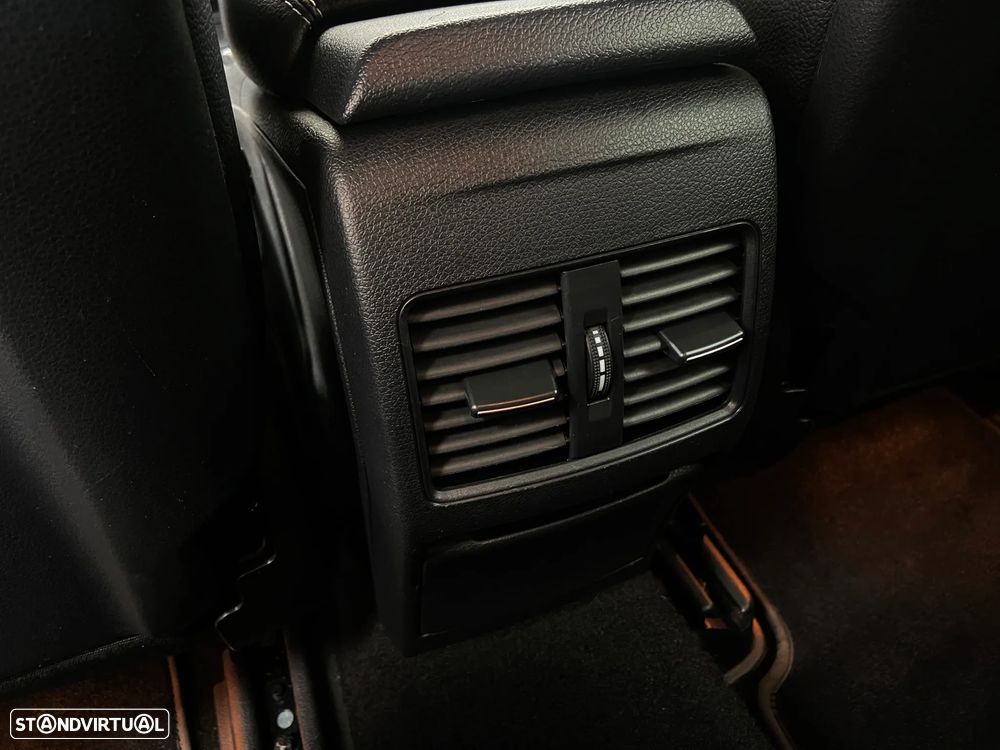 Mercedes-Benz A 180 d Urban - 12