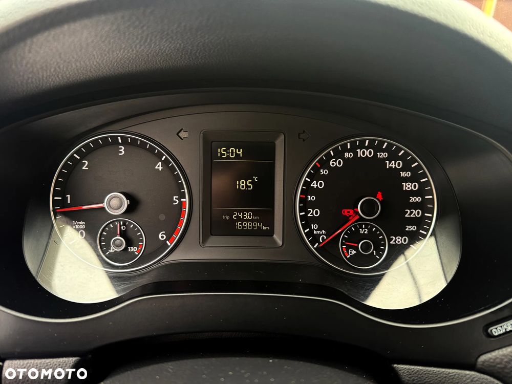 Volkswagen Jetta 1.6 TDI BMT Comfortline - 16