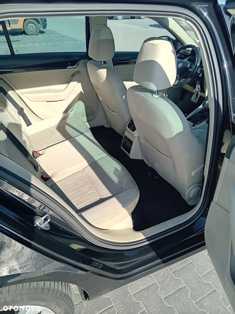 Skoda Octavia 2.0 TDI Style DSG - 19