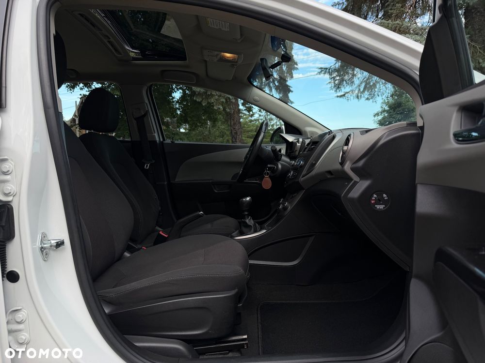 Chevrolet Aveo - 8